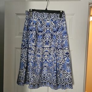 Brooks Brothers Blue and White Patterned A-Line Skirt Size 4